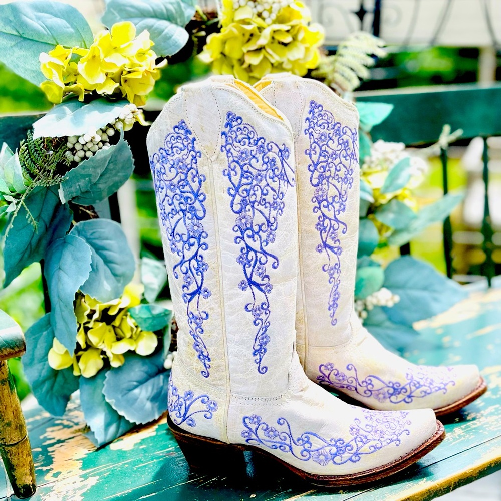 Corral White Cowboy Boots with Blue Embroidery